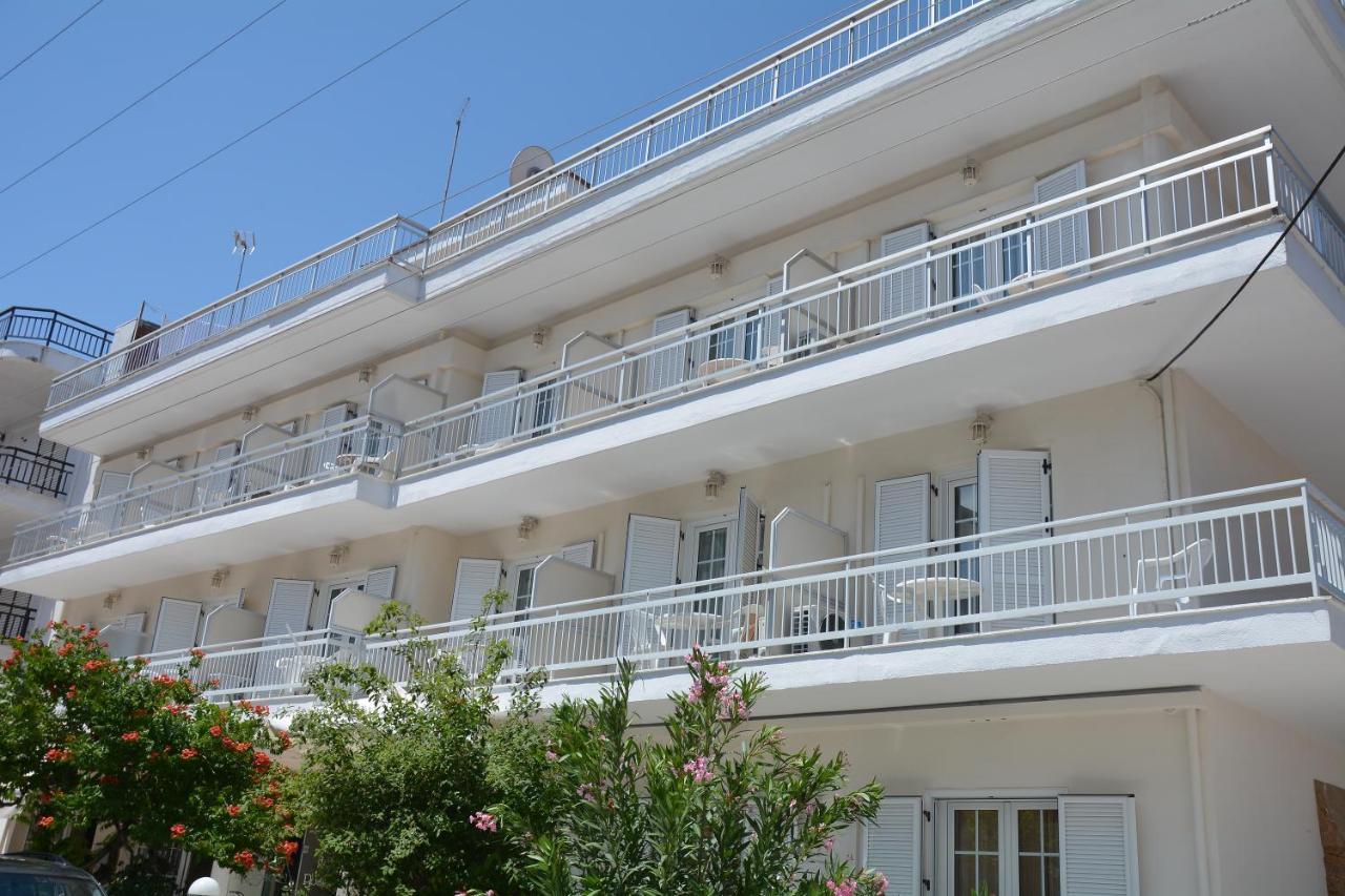 Poseidon Hotel Paralia  エクステリア 写真
