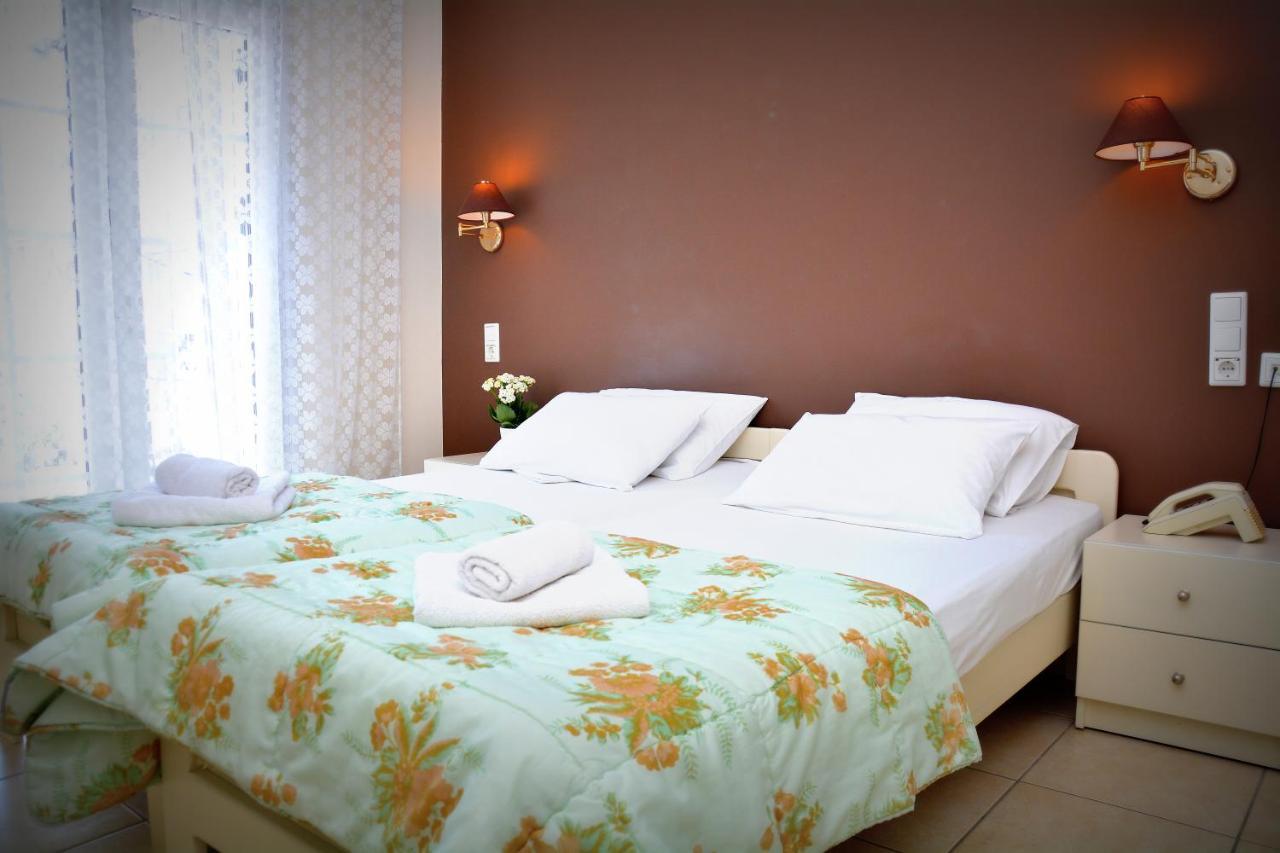 Poseidon Hotel Paralia  エクステリア 写真