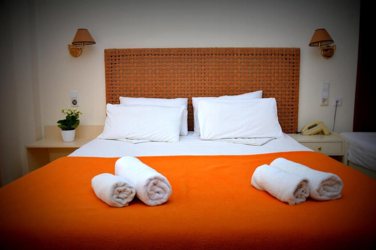 Poseidon Hotel Paralia  エクステリア 写真