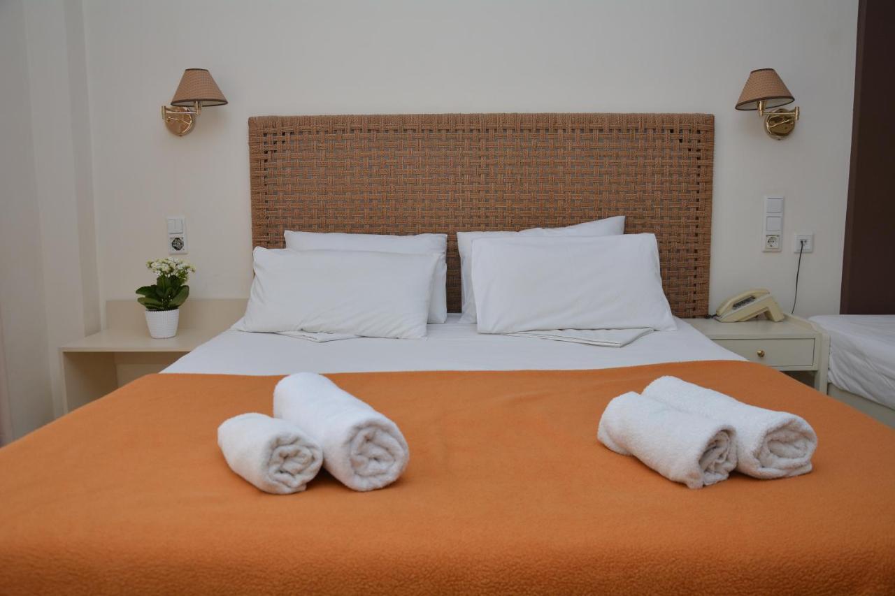 Poseidon Hotel Paralia  エクステリア 写真