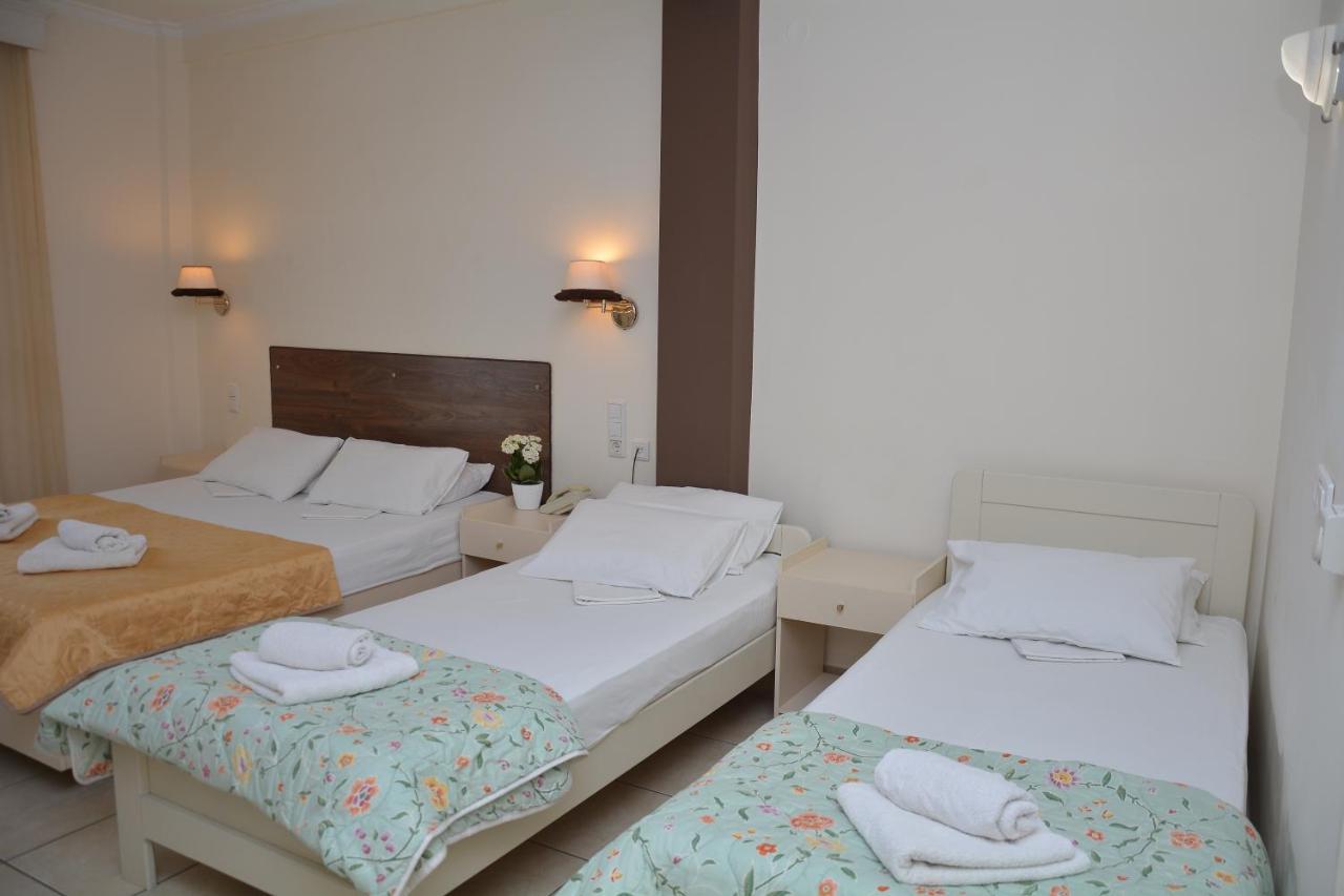 Poseidon Hotel Paralia  エクステリア 写真